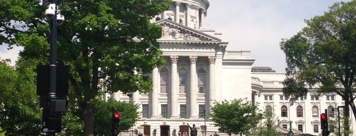 Wisconsin State Capitol is one of Bikabout Madison.