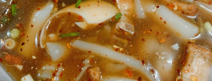 ร้่านก๋วยจั๊บ หมูกรอบ is one of Anna Brain: сохраненные места.