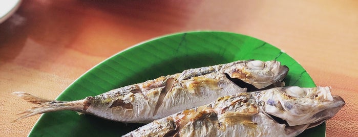 RM Angel Fish is one of Wisata Kuliner Manado.