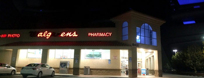 Walgreens is one of Anoushさんのお気に入りスポット.