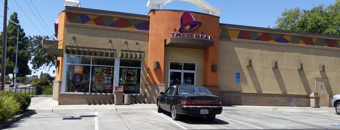 Taco Bell is one of Must-visit Food in Fresno.