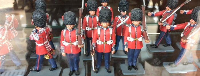 Kings X Toy Soldiers is one of Miriam'ın Beğendiği Mekanlar.