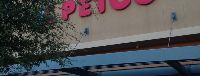 Petco is one of Christoさんのお気に入りスポット.
