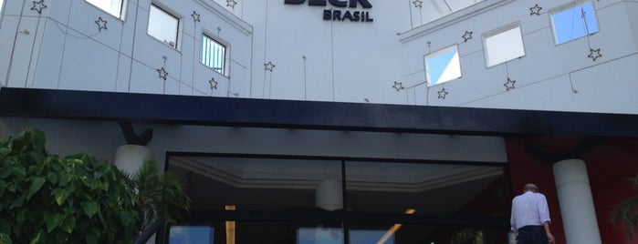 Deck Brasil is one of Shoppings de Brasília.