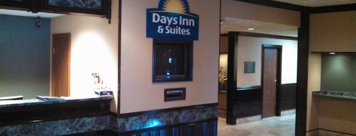 Days Inn is one of สถานที่ที่ William ถูกใจ.