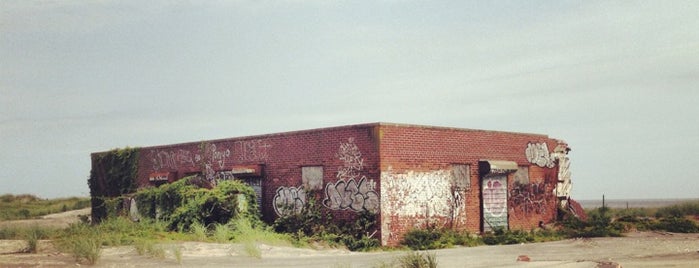 Fort Tilden is one of NYC Itinerary.