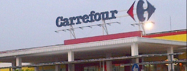 Carrefour is one of Kedaung, Pamulang. Tangerang Selatan.