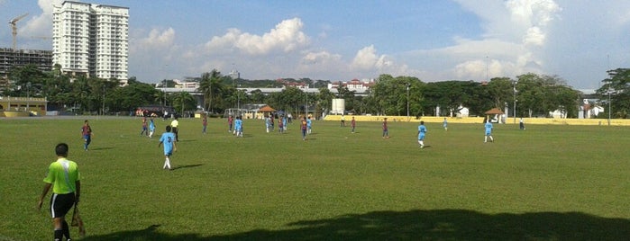 Padang Sri Gelam is one of สถานที่ที่ ꌅꁲꉣꂑꌚꁴꁲ꒒ ถูกใจ.