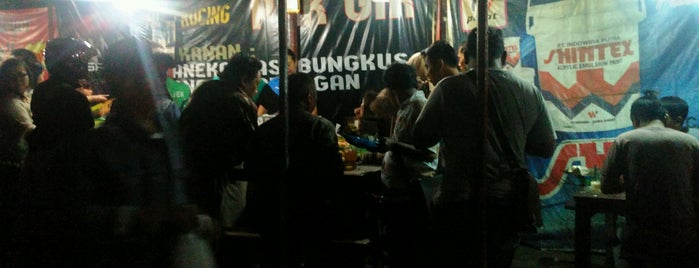 Warung Kucingan Pak Gik is one of Top 10 dinner spots in Semarang, Indonesia.