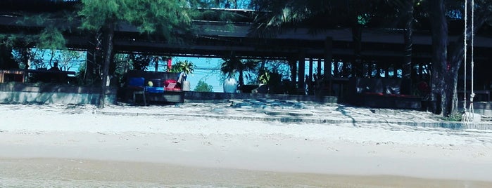 OC Beach Club is one of SihanoukVille.