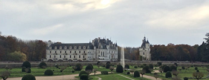 Château de Chenonceau is one of Tempat yang Disukai Marina.