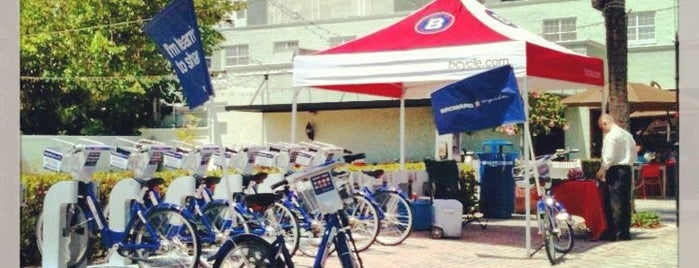 B-cycle Station - Las Olas & SE 9th Ave is one of Broward B-cycle Stations.