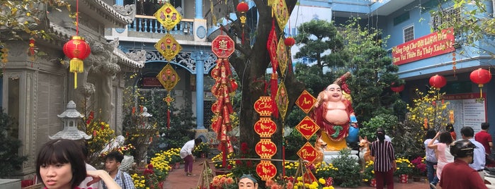 Chùa Pháp Hoa is one of Religious Place.