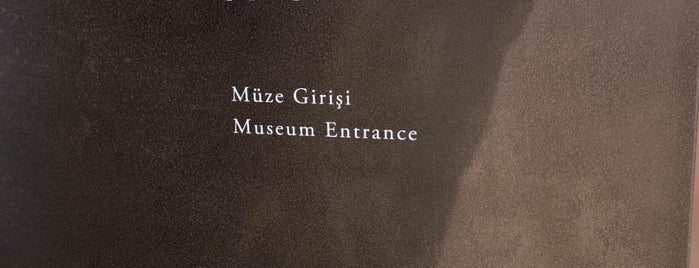 Ara Güler Müzesi is one of İstanbul - Beşiktaş & Şişli.