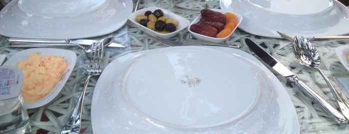 Özgünhan Restaurant is one of Must-visit Yemek in Kocaeli.