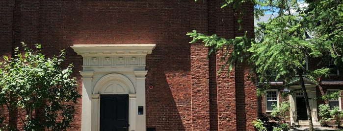 Holden Chapel is one of Posti salvati di Patrick Mccolgan.