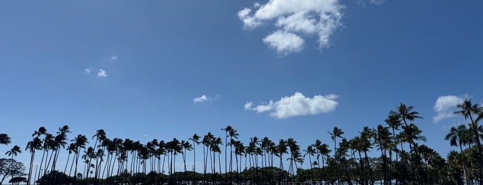 Ala Moana Beach Park is one of Honolulu.