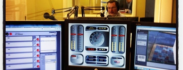 WGTK 94.5 FM is one of Lugares favoritos de Beth.