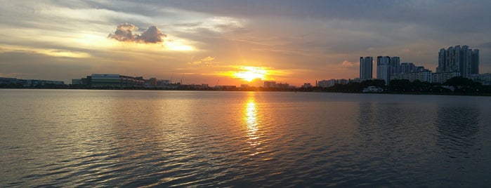 Pandan Reservoir is one of Singapur #3 🌴.