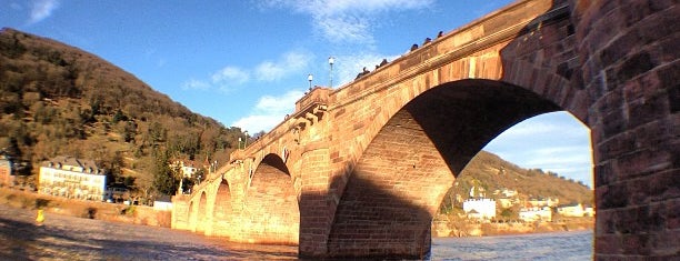 Karl-Theodor-Brücke (Alte Brücke) is one of Kawika : понравившиеся места.