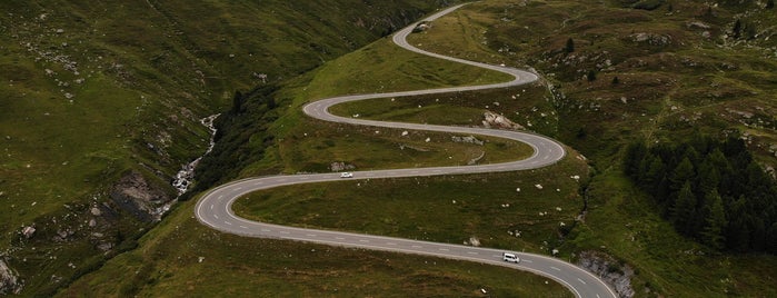 Julier Pass 2284m is one of Швейцария 🇨🇭.