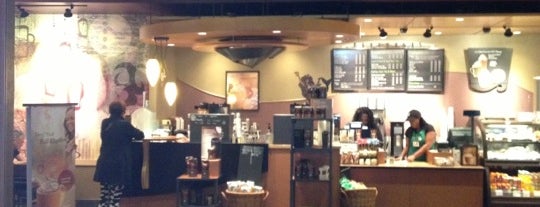 Starbucks is one of Orte, die Allison gefallen.