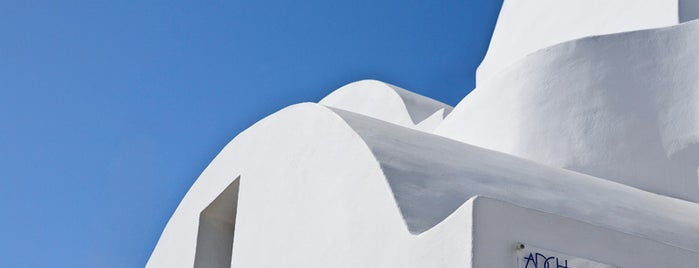 ARCHouses is one of Santorini hotels.