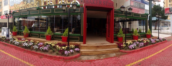 Sherlock Holmes Bistro is one of Gittiğim Mekanlar.