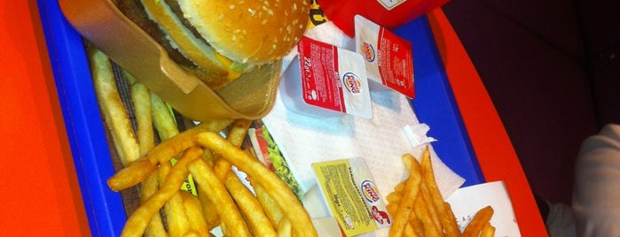 Burger King is one of Orte, die Naciye gefallen.