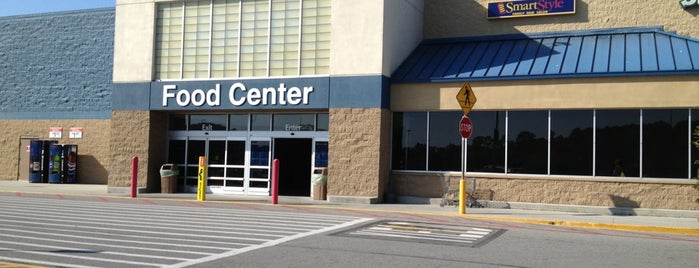 Walmart Supercenter is one of Orte, die Ya'akov gefallen.