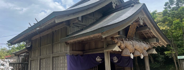 Hakuto Shrine is one of ★すたんぷ.