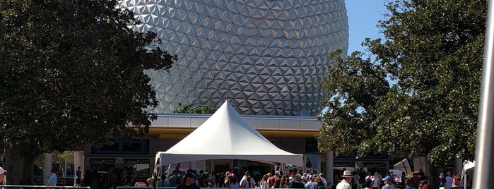 Spaceship Earth is one of Disney World.