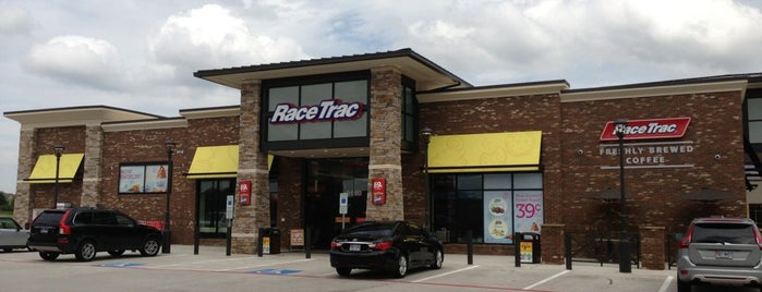 RaceTrac is one of Kinaさんのお気に入りスポット.