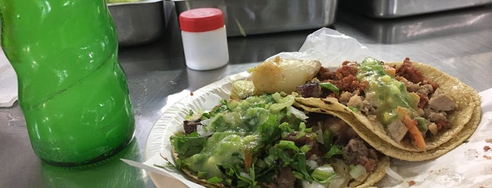 Tacos Los Borregos is one of Tacos por México🇲🇽🌮.