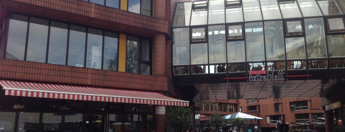 Cafe Extrablatt is one of Orte, die Thifiell gefallen.