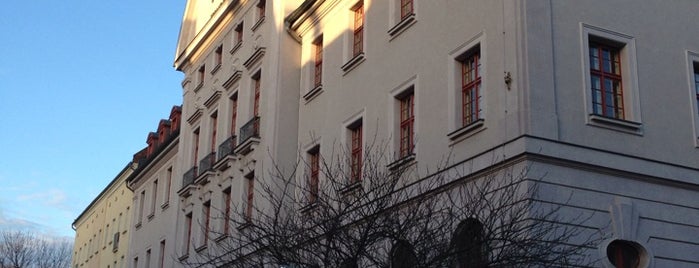 II. Waisenhaus der jüdischen Gemeinde in Berlin is one of Jewish Berlin.