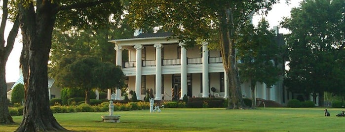 Loretta Lynn's Ranch is one of Paranormal Traveler.