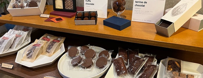 CRAFT CHOCOLATE WORKS is one of The 15 Best Chocolate Stores in Tokyo.