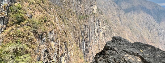 Puente Inka is one of Machupicchu.