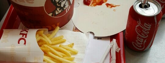 KFC is one of Antigoni'nin Beğendiği Mekanlar.