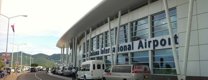 Princess Juliana International Airport (SXM) is one of Tempat yang Disimpan Yann.