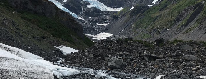 Byron Glacier Trail is one of Lieux qui ont plu à William.