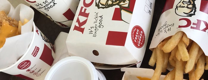 KFC is one of Martelさんの保存済みスポット.