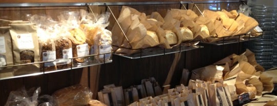 King Arthur Flour: Bakery, Café, School, & Store is one of The World Outside of NYC and London.