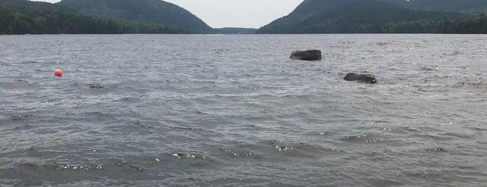 Long Pond is one of Tempat yang Disukai Erika.