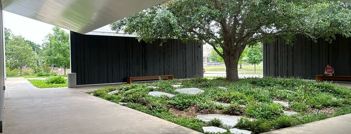 Menil Drawing Institute is one of Texas.