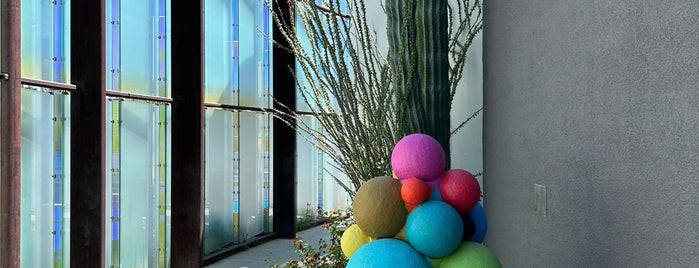 Scottsdale Museum of Contemporary Art (SMoCA) is one of Phoenix New Times Level 10 (100%).