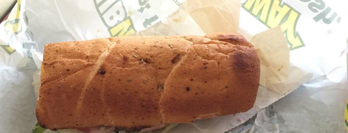 Subway is one of Evanderさんのお気に入りスポット.