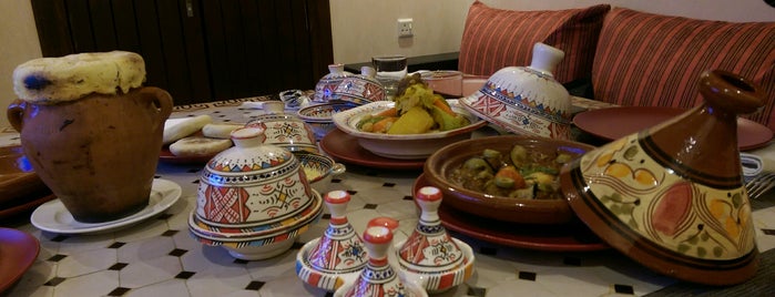 Menara Lounge & Restaurant is one of غدا وعشا.