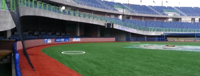 포항야구장 is one of 꿈의 구장 Field Of Dreams.